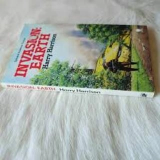 invasion earth (used,paper back, good condition)