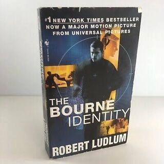 THe bourne identity (used,paper back, good condition)