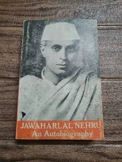 jawaharlal nehru an autobiography (used,paper back, good condition)