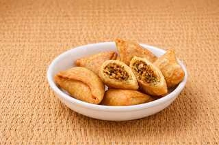 Mini Dry Fruit Samosa - 2pc
