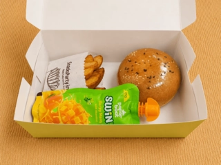 Burger, Wedges Combo