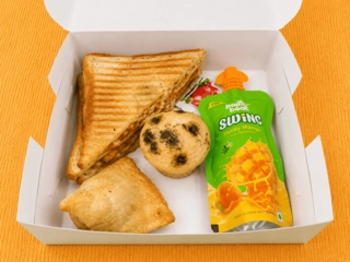 Sandwich Samosa Combo